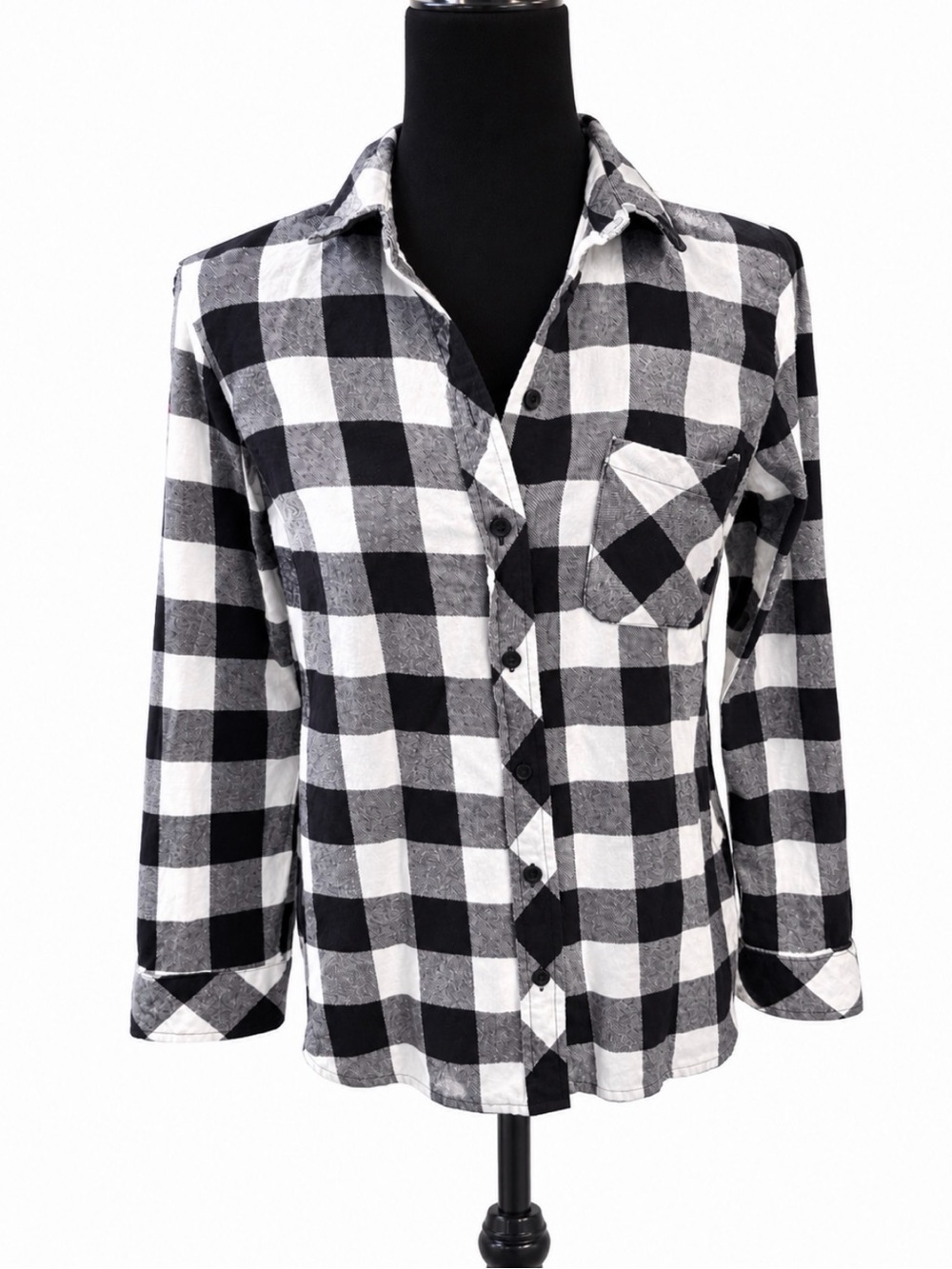 Kut from the Kloth Black/ White Plaid Women’s ButtonDown Shirt small 100% cotton